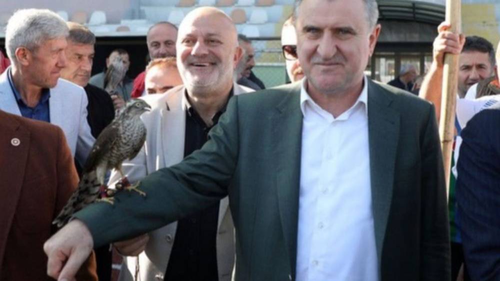 Atmacacılar derneklerinden Bakan Bak&rsquo;a &ccedil;ağrı: Yasak yeniden değerlendirilsin