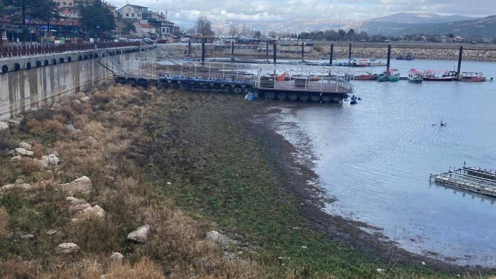 Eğirdir g&ouml;l&uuml; 10 santimetre y&uuml;kseldi