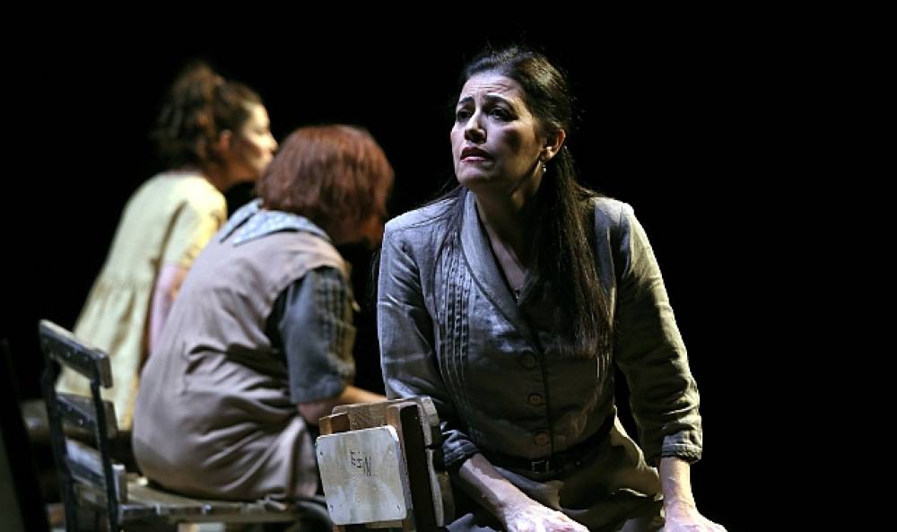 Şehir Tiyatroları 8 Mart D&uuml;nya Kadınlar G&uuml;n&uuml;'nde İki Etkinlikle Sahnede