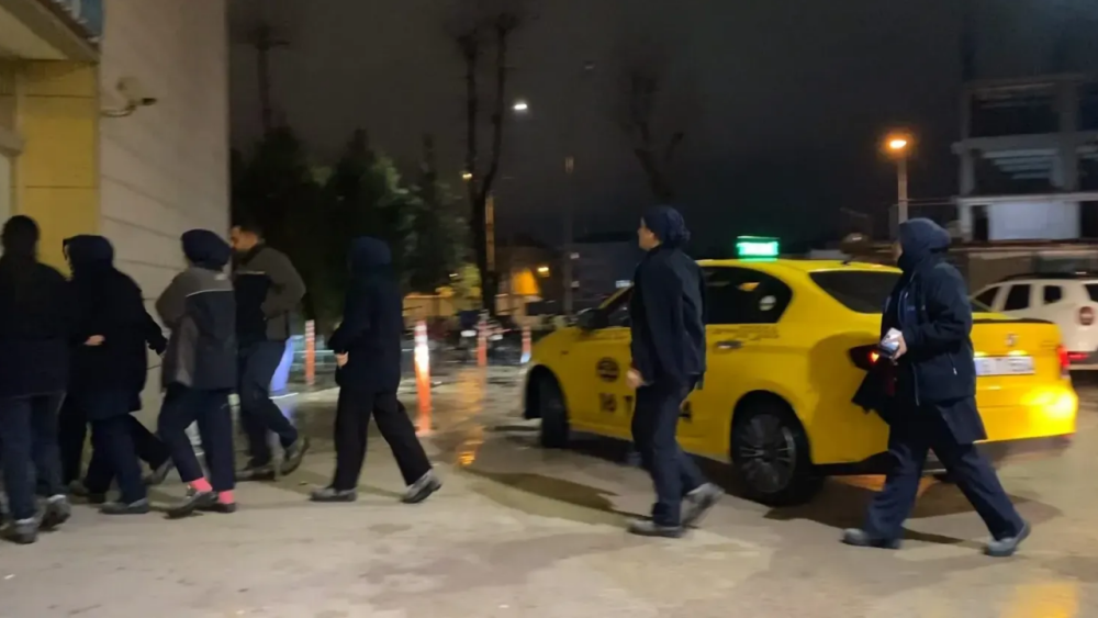 Fabrikada zehirlenme iddiası: 20 iş&ccedil;i tedavi altına alındı