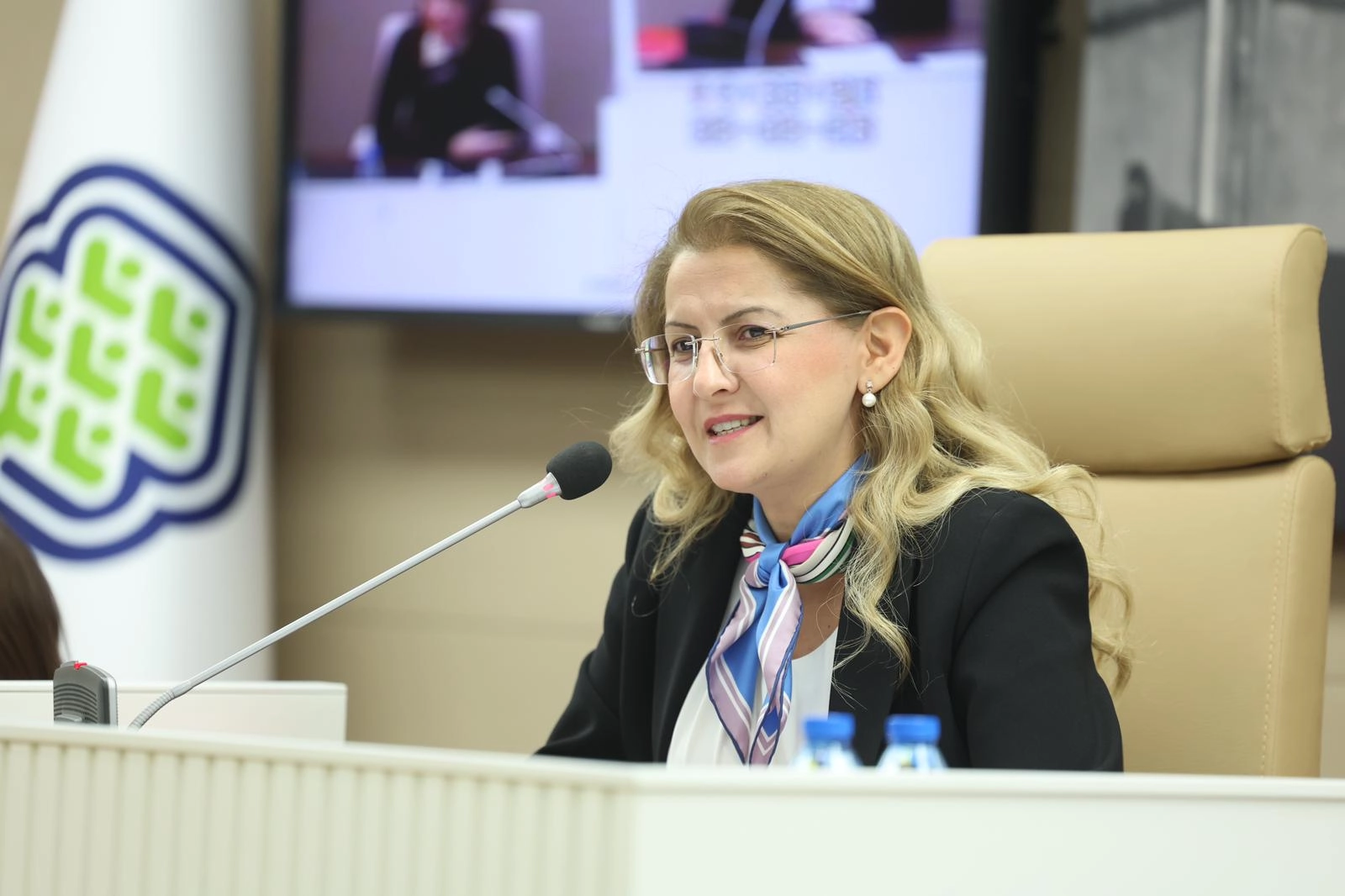 İstanbul Bakırk&ouml;y&rsquo;de emekliye ve eğitime b&uuml;y&uuml;k destek