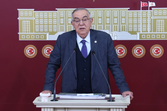 DP&rsquo;li Altıntaş: Kapanan k&ouml;y okullarının arazileri satılıyor