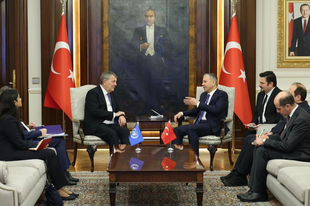 Bakan Yerlikaya, UNRWA Genel Komiseri Lazzarini ile g&ouml;r&uuml;şt&uuml;