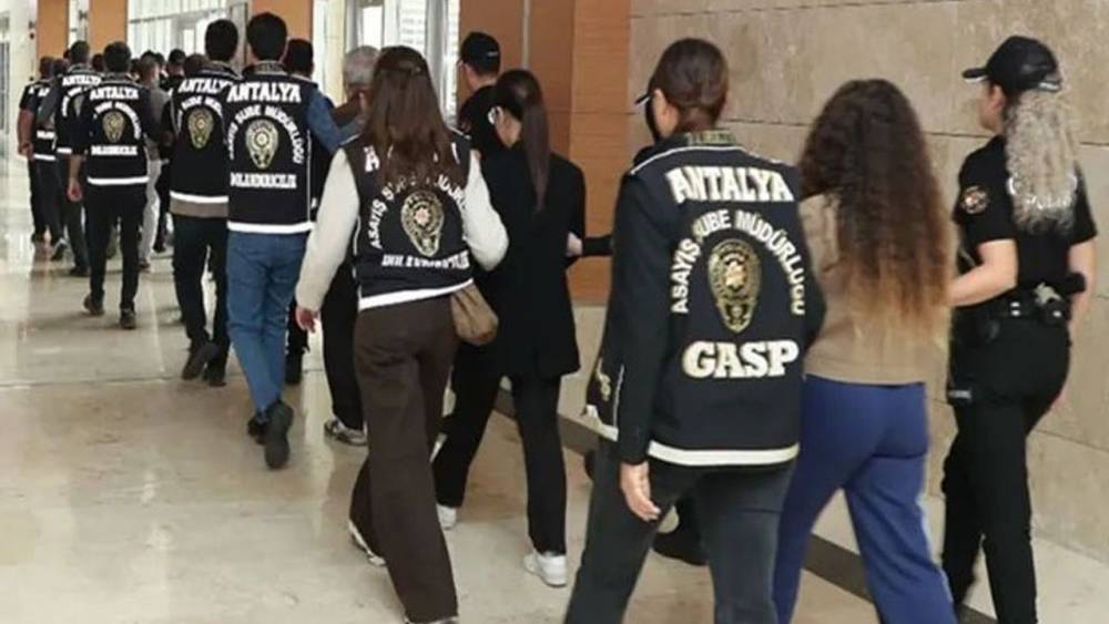 Antalya’da “çarşaf” operasyonu: 42 milyon TL’lik mal varlığına el konuldu