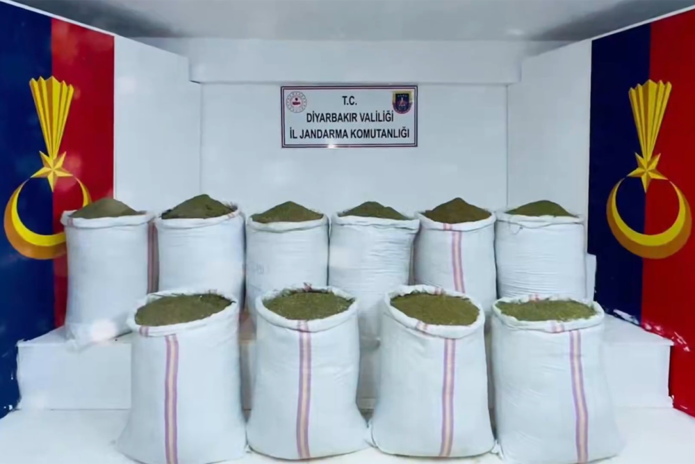 29 ilde uyuşturucu operasyonları: 345 g&ouml;zaltı