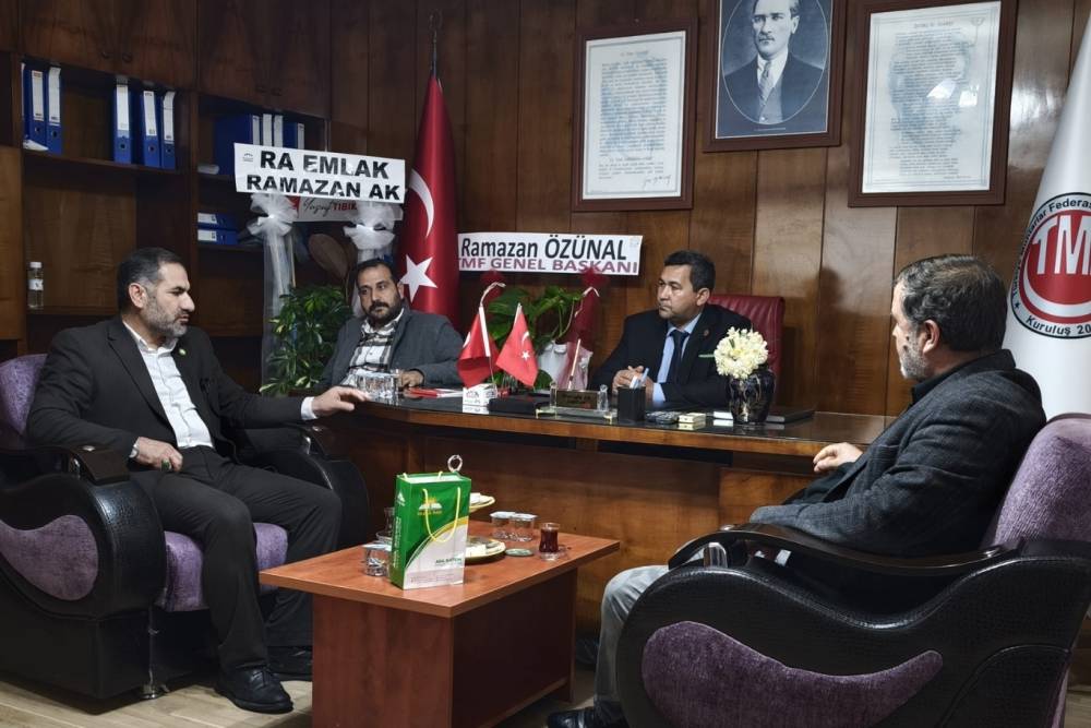 H&Uuml;DA PAR Tarsus İl&ccedil;e Başkanlığından Muhtarlar Derneği&rsquo;ne hayırlı olsun ziyareti