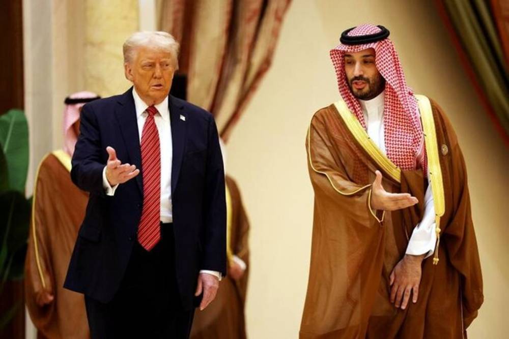Trump, Prens Selman, Netanyahu ve Katar Emiri ile İran konusunda görüştü
