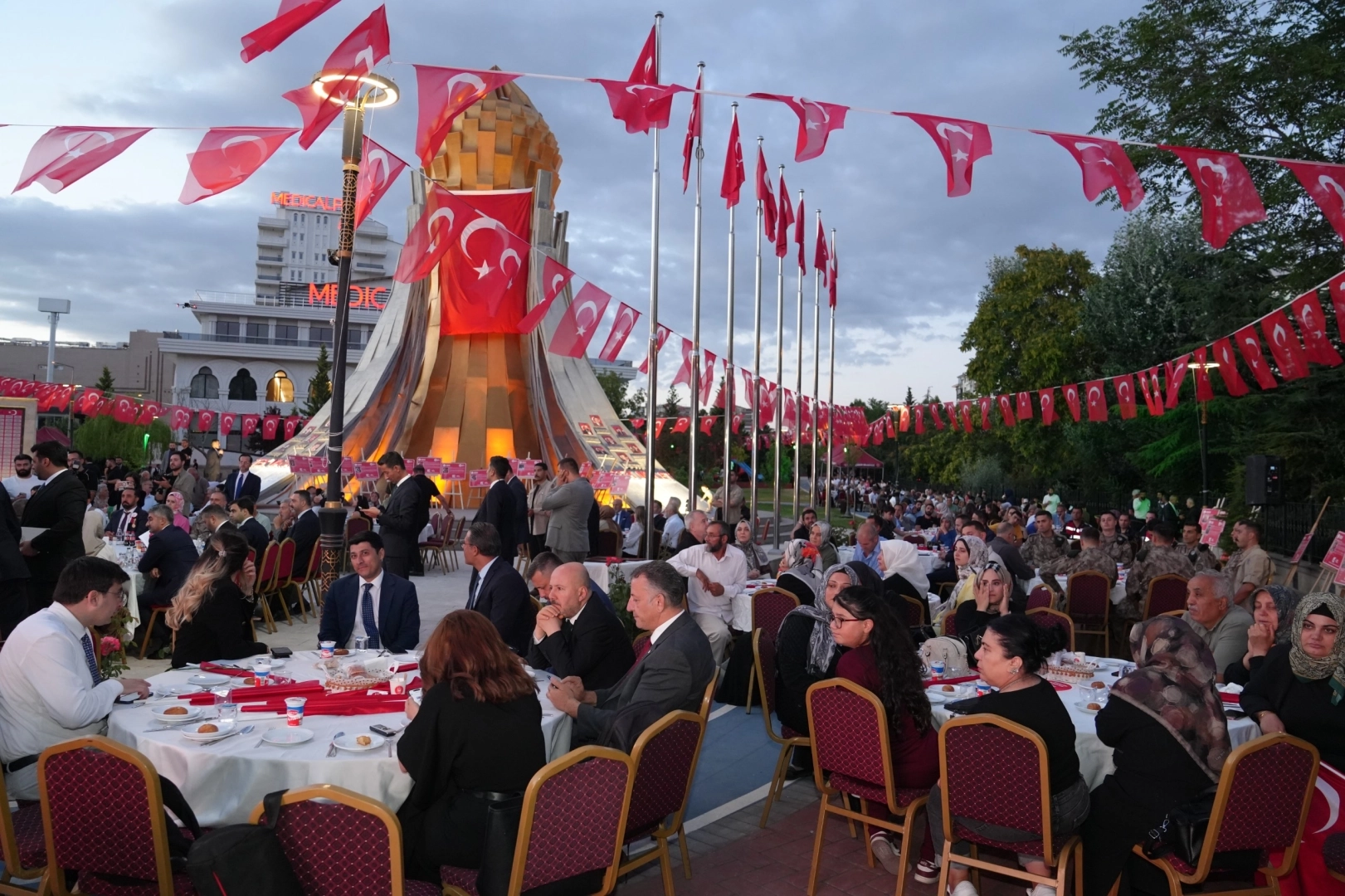 Ankara Ke&ccedil;i&ouml;ren'de 15 Temmuz Şehitleri dualarla anıldı