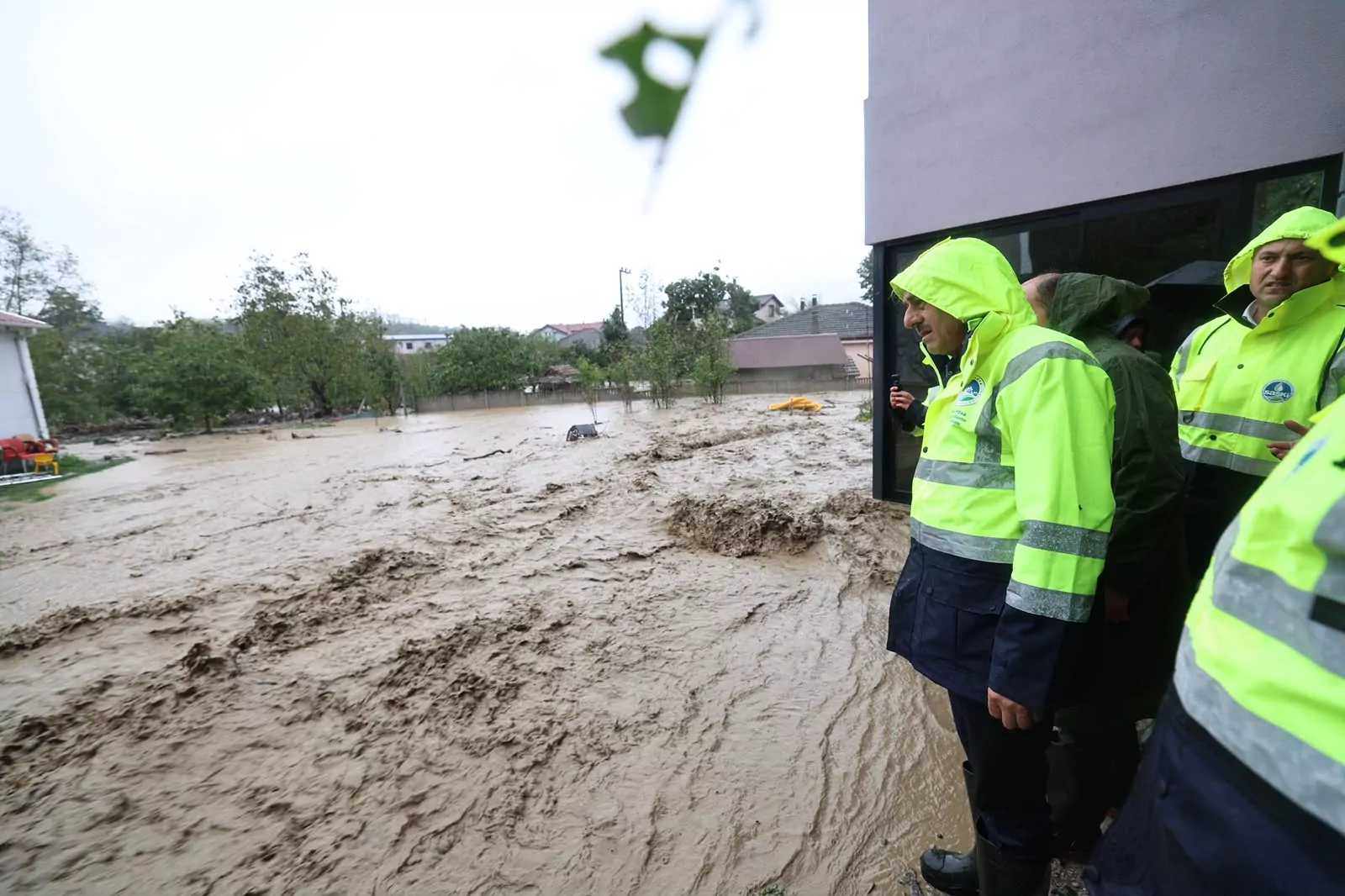 Sakarya&rsquo;da eğitime 1 g&uuml;n ara! Turuncu kodlu uyarı yapıldı