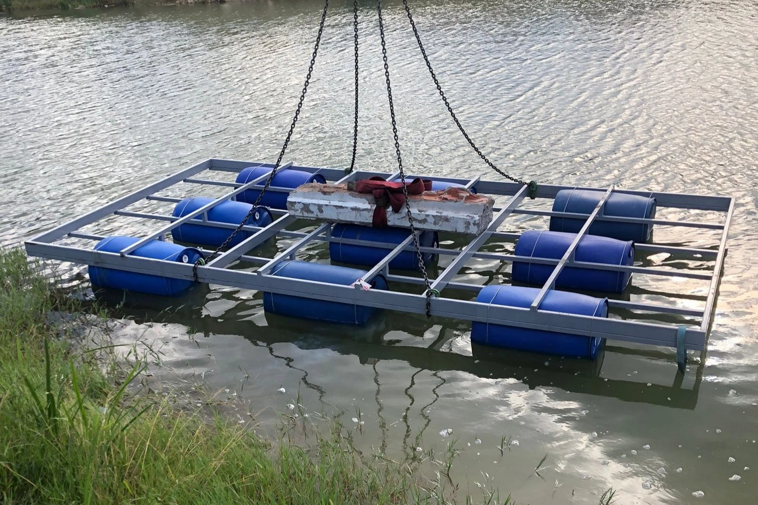 Sakarya'da su kaynakları i&ccedil;in &ouml;nemli hamle... G&ouml;l &uuml;zerinde 'yapay g&uuml;neş' y&uuml;zecek