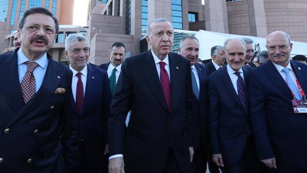 ATO Başkanı Baran, "TOBB 2025 Yılı Hizmet Şeref Belgesi ve Plaket Takdim Töreni"ne katıldı