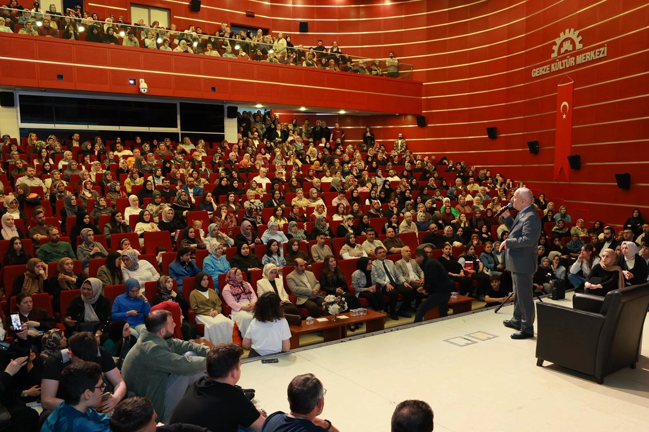 Gebze'de 'Ailenin İ&ccedil;inde Saklı Cennet' s&ouml;yleşisine yoğun ilgi