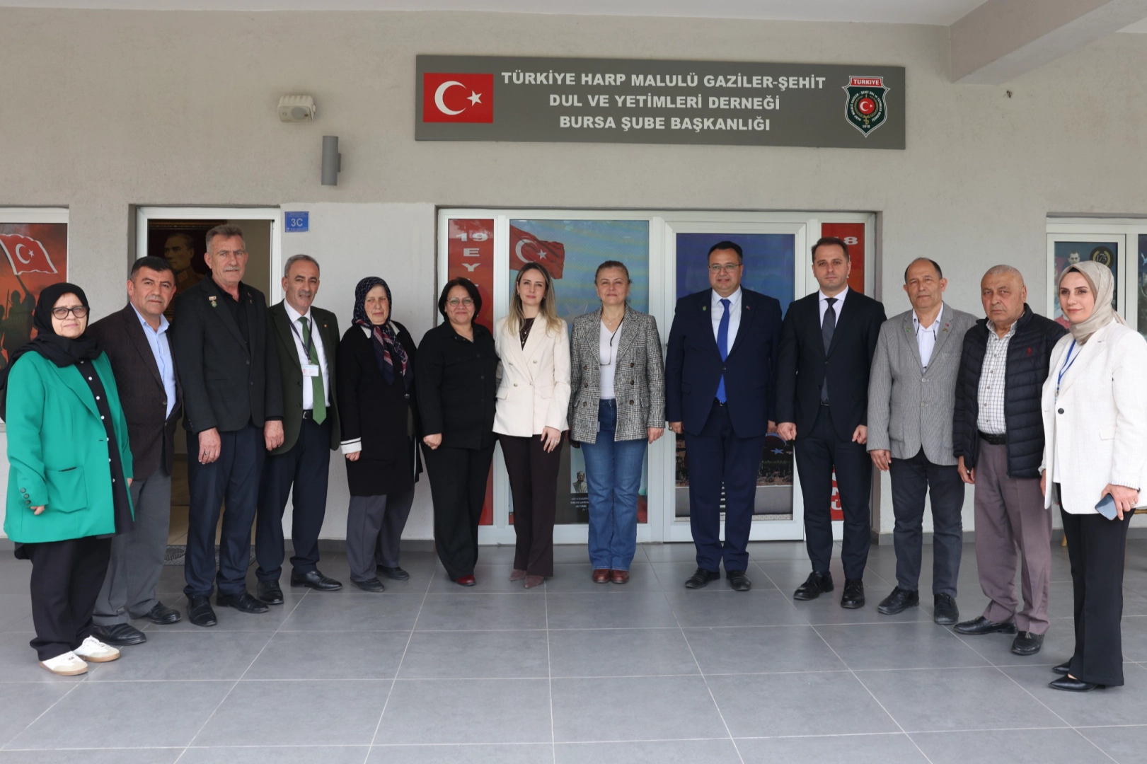 Nil&uuml;fer Belediyesi&rsquo;nden gazi ve şehit yakınlarına vefa