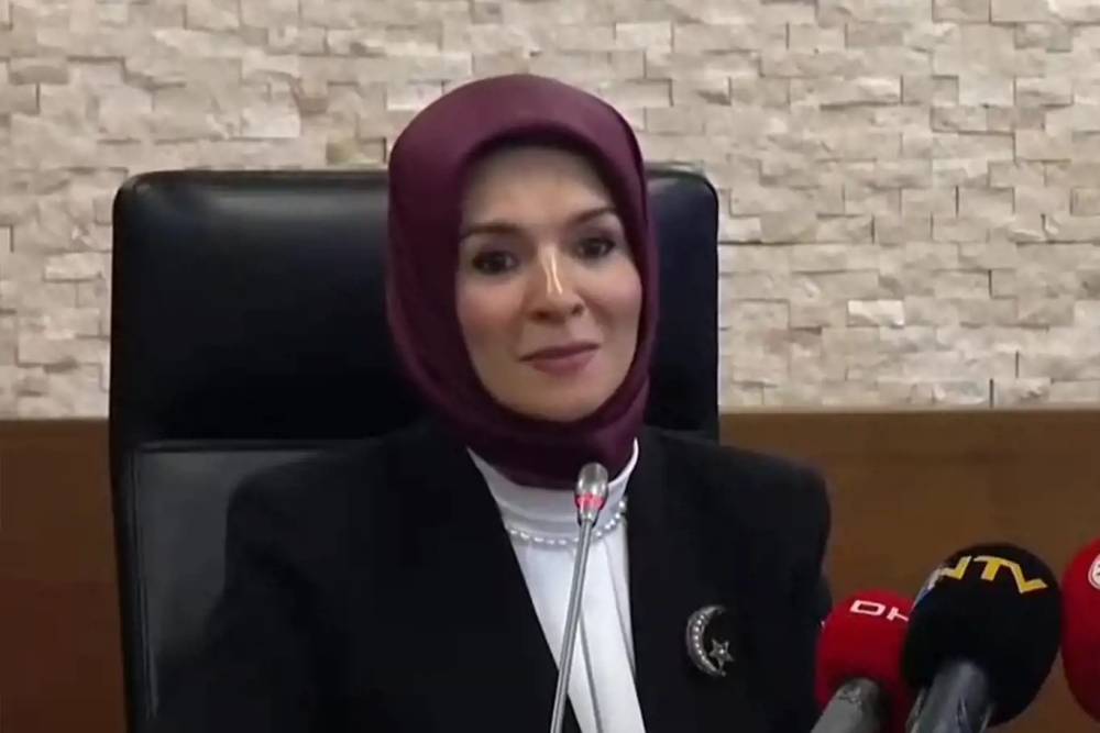 &Ccedil;ocuklara sosyal medya i&ccedil;in yeni y&ouml;netmelik