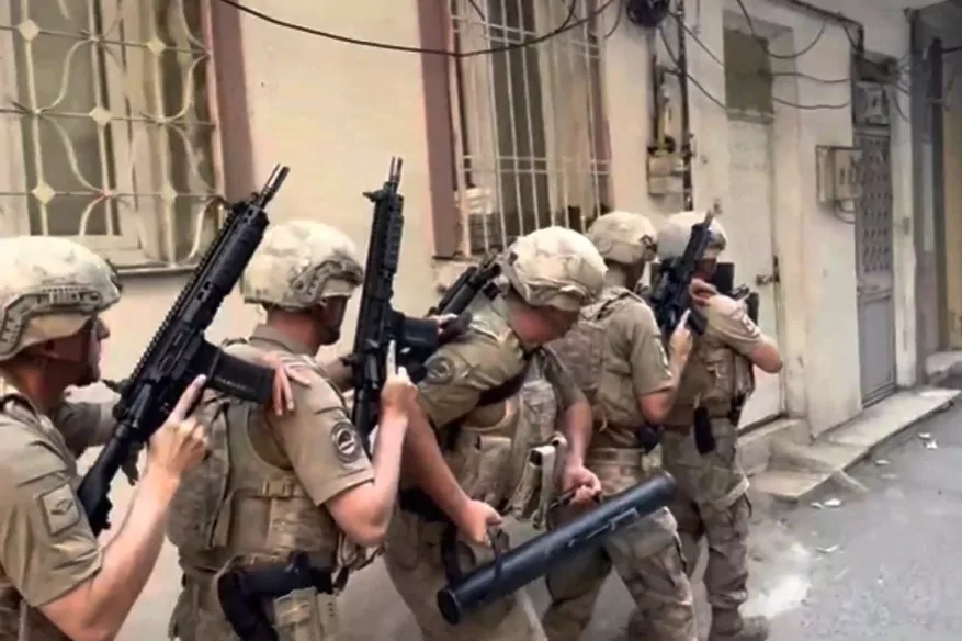 Ankara merkezli DEAŞ operasyonu: 16 ş&uuml;pheliden 14&rsquo;&uuml; g&ouml;zaltında