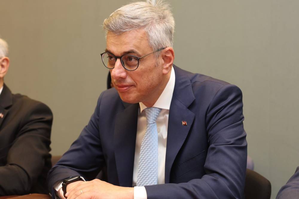 Bakan Memişoğlu Cenevre'de temaslarda bulundu: 