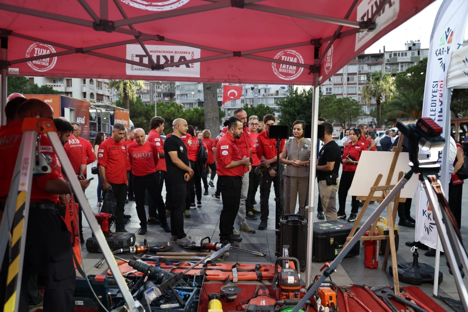 Karabağlar&rsquo;da afet hazırlığı g&uuml;&ccedil;leniyor
