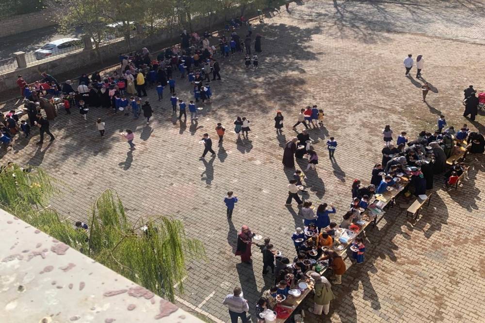 Ağrı'da ki okullarda Gazze'ye yararına kermes düzenlendi