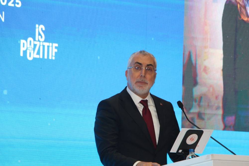 Bakan Işıkhan: 81 bin 279 engelli kadına 