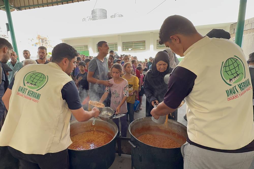 192 milyon liralık yardımla Gazze'ye umut taşıdılar