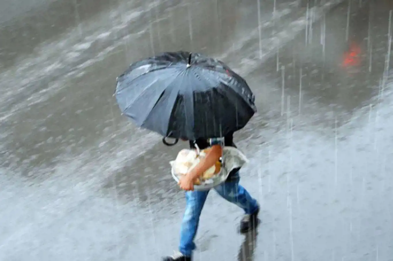 Karadeniz kıyıları için kuvvetli yağış ve fırtına uyarısı