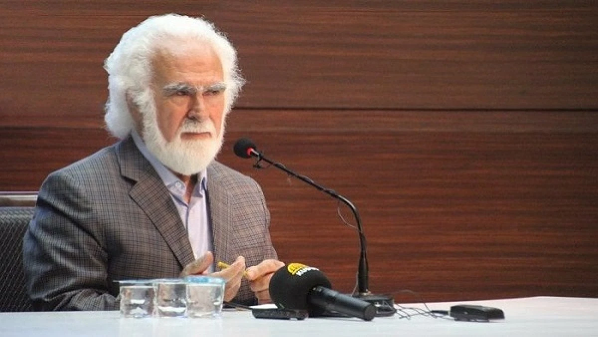 ATASOY MÜFTÜOĞLU VE HİÇLİĞİN KIYISINDA 