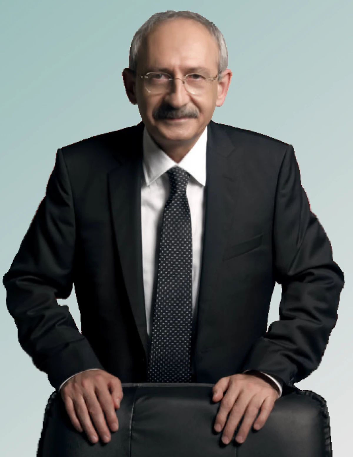 CHP'de B&uuml;y&uuml;k Ayrılık! 264 Eski Milletvekili İstifa
