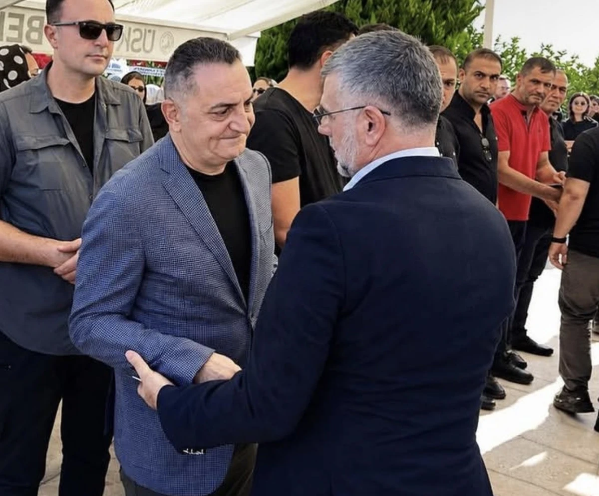 EY&Uuml;P YILDIRIM&rsquo;IN ACI G&Uuml;N&Uuml;: G&Uuml;L FURİYE HANIM SON YOLCULUĞUNA UĞURLANDI 