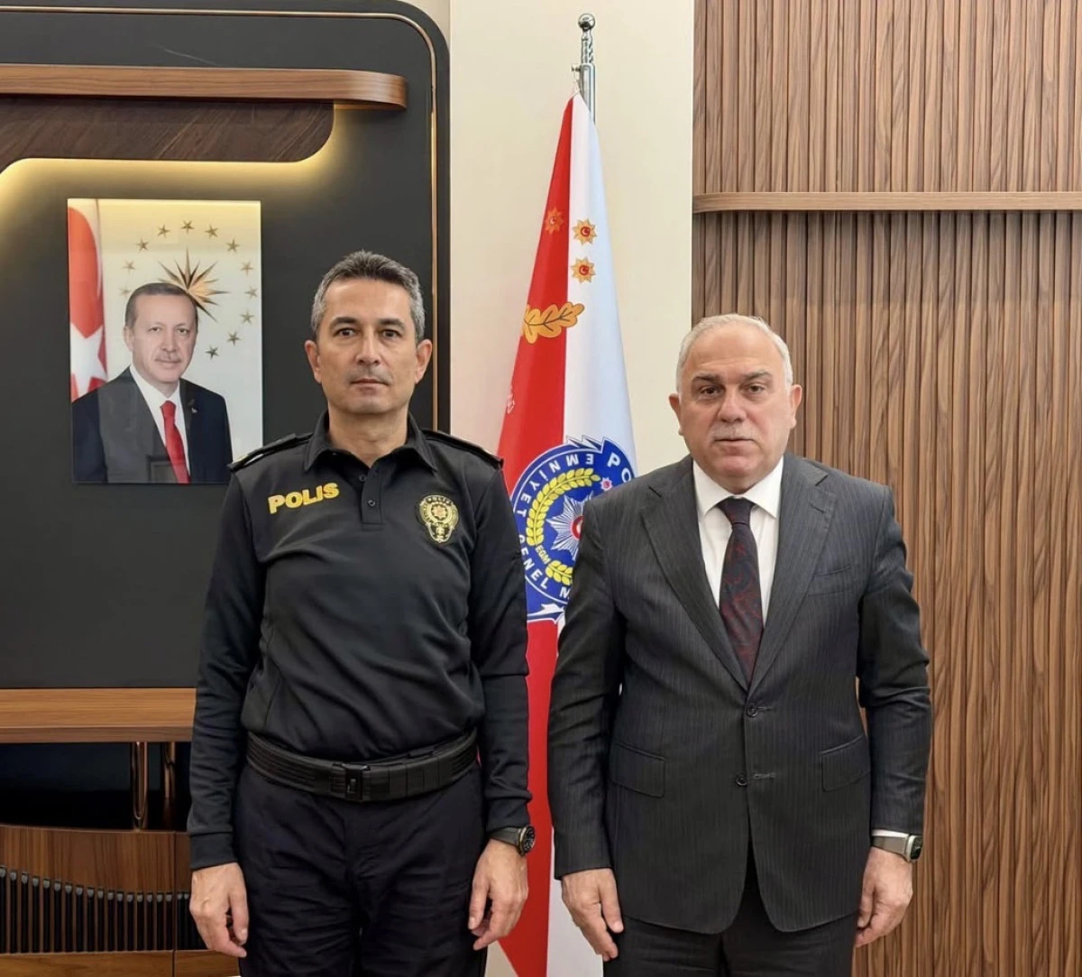 Fatih Belediye Başkanı Erg&uuml;n Turan&rsquo;dan Emniyet M&uuml;d&uuml;r&uuml; Zafer Mete&rsquo;ye Ziyaret 