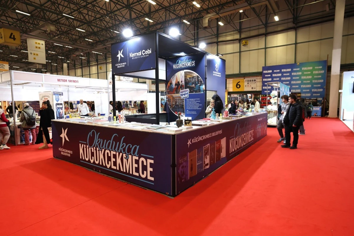 G&ouml;n&uuml;ll&uuml;l&uuml;kten Kitaplara: Ferdinaz Koyuncu K&uuml;&ccedil;&uuml;k&ccedil;ekmece Kitap Fuarı&rsquo;nda