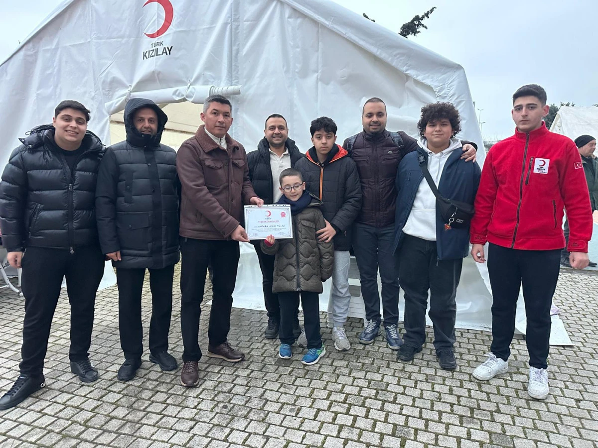 K&uuml;&ccedil;&uuml;k&ccedil;ekmece Kızılay&rsquo;dan Ramazan Sofrası