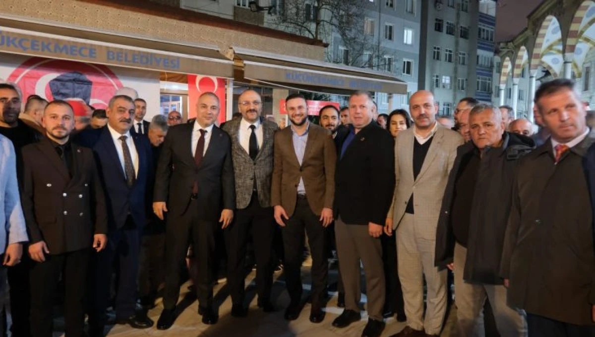 K&uuml;&ccedil;&uuml;k&ccedil;ekmece&rsquo;de Alparslan T&uuml;rkeş Vefatının 29. Yılında Anıldı