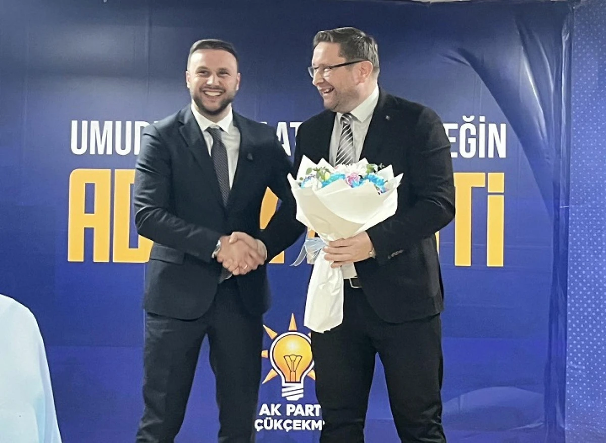 K&uuml;&ccedil;&uuml;k&ccedil;ekmece&rsquo;de İl&ccedil;e Başkanlığında Devir Teslim T&ouml;reni