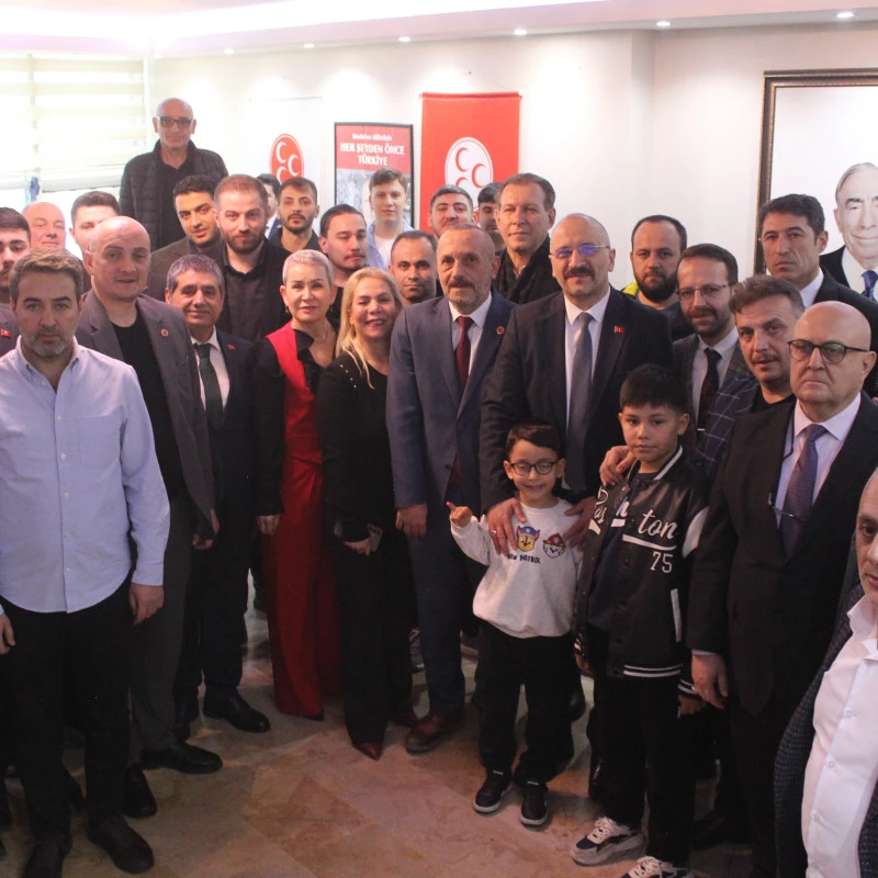 MHP K&uuml;&ccedil;&uuml;k&ccedil;ekmece İl&ccedil;e Başkanlığında &Ccedil;oşkulu Bayramlaşma
